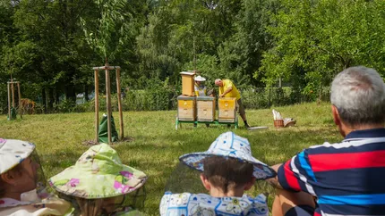 Den otevřených úlů pro školy